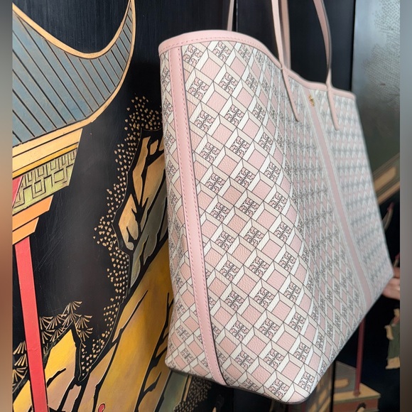 Tory Burch Pink Tote Bag Chic and Spacious - Picture 5 of 7